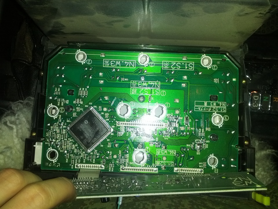 Решил поменять диоды в панели климат контроля! — Toyota Corolla RunX, 1 ...