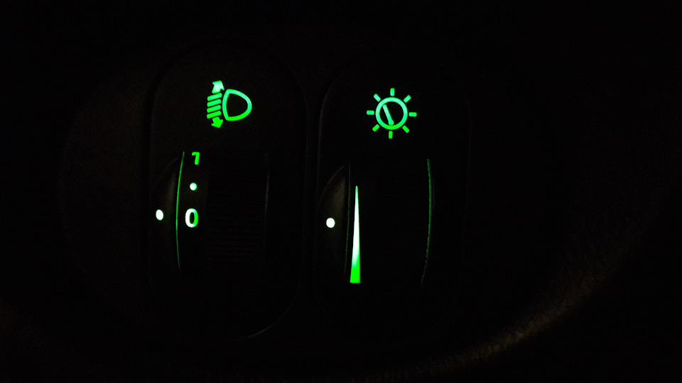 Пересвет внутренней подсветки (в завершение) — Chevrolet Niva (1G), 1,7 ...