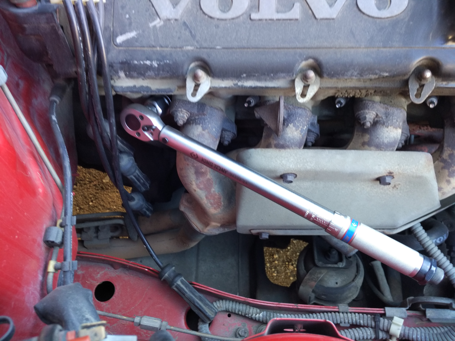 Ну усе, регламент. Замена свечей. — Volvo 940, 2,3 л, 1993 года ...