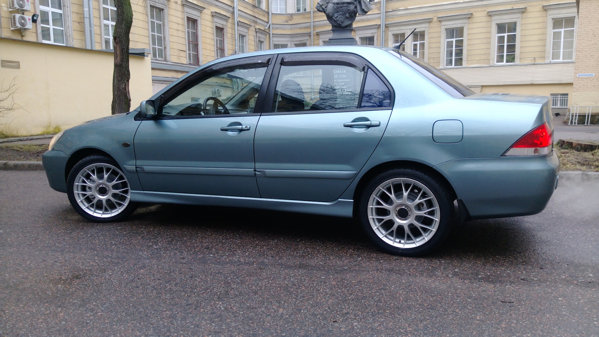 Литые диски лансер 9. Mitsubishi Lancer 9 r16. Mitsubishi Lancer 9 r17. Mitsubishi Lancer 9 1.6 r17. Mitsubishi Lancer 9 r18.