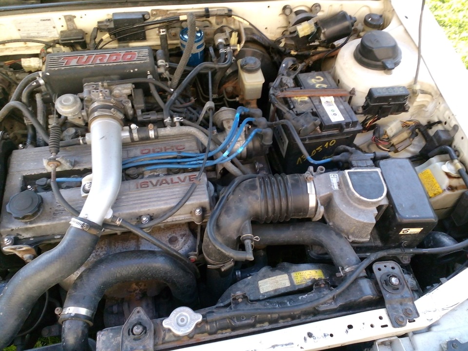 Походу .опа(( масло в тосоле… — Mazda 323 III, 1,6 л., 1986 года ...