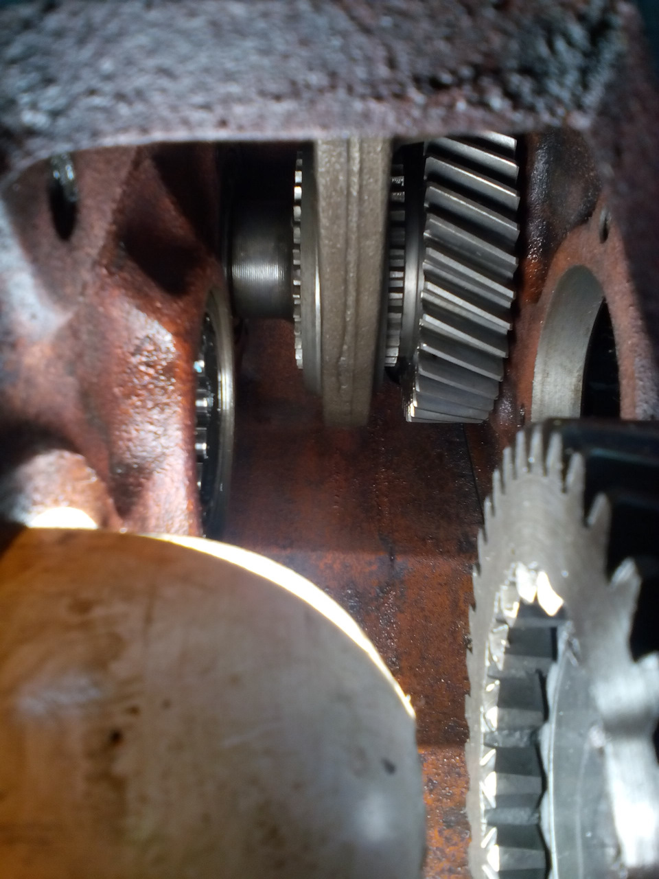 Вылечил раздатку. И опять не понятно, как работают слесаря в ...