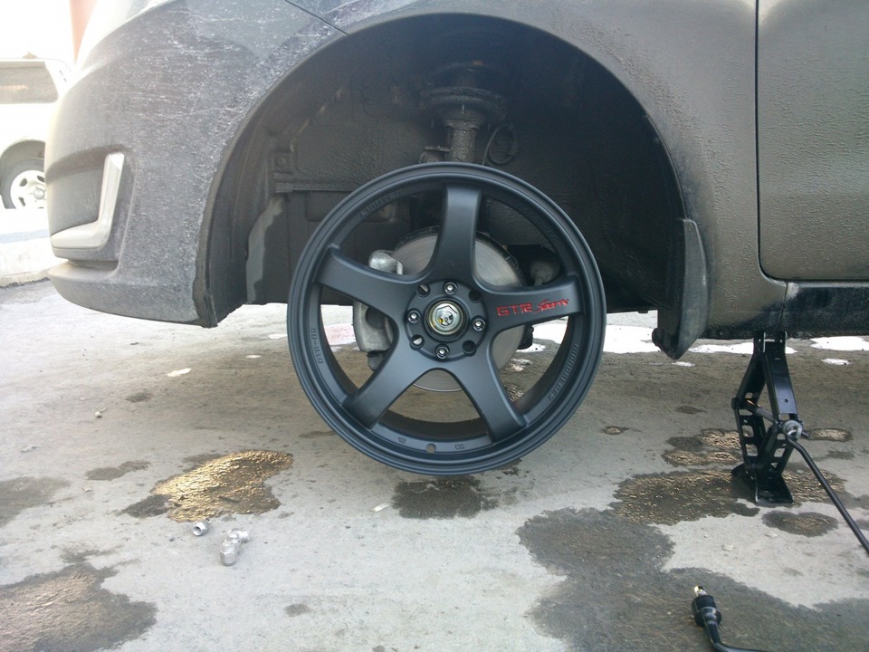 Kia rio 3 r16. Вылет дисков рио 3. Вылет дисков рио 3. Диски через проставки киа рио 1. Киа рио разболтовка 14 диски.