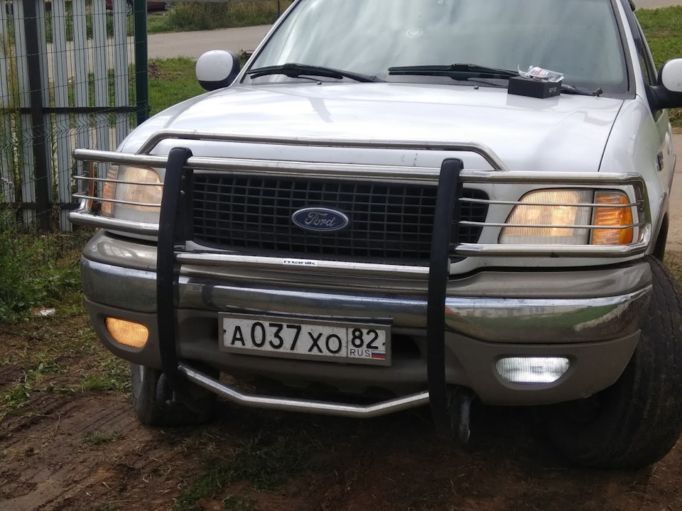 Фото в бортжурнале Ford Expedition (1G)