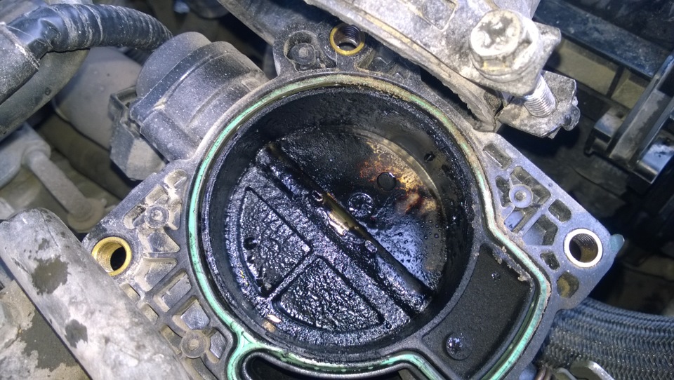 Прочистка дроссельной заслонки или впускного тракта) — Mazda 6 (1G) GG ...