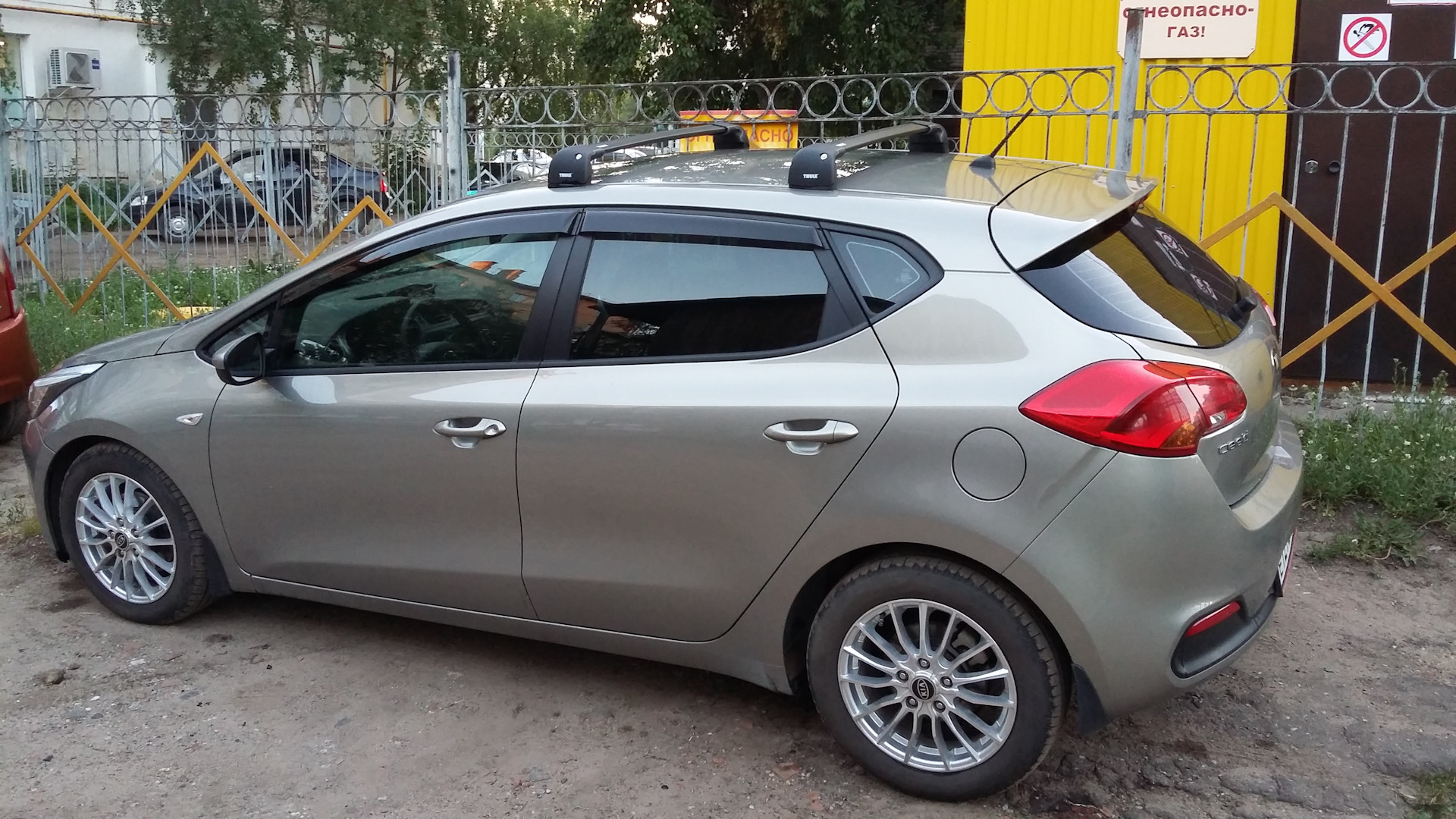 Kia ceed jd ржавеет багажник