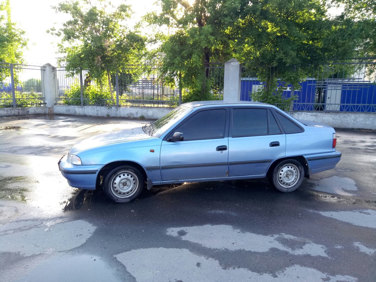 Daewoo Nexia 1 синяя