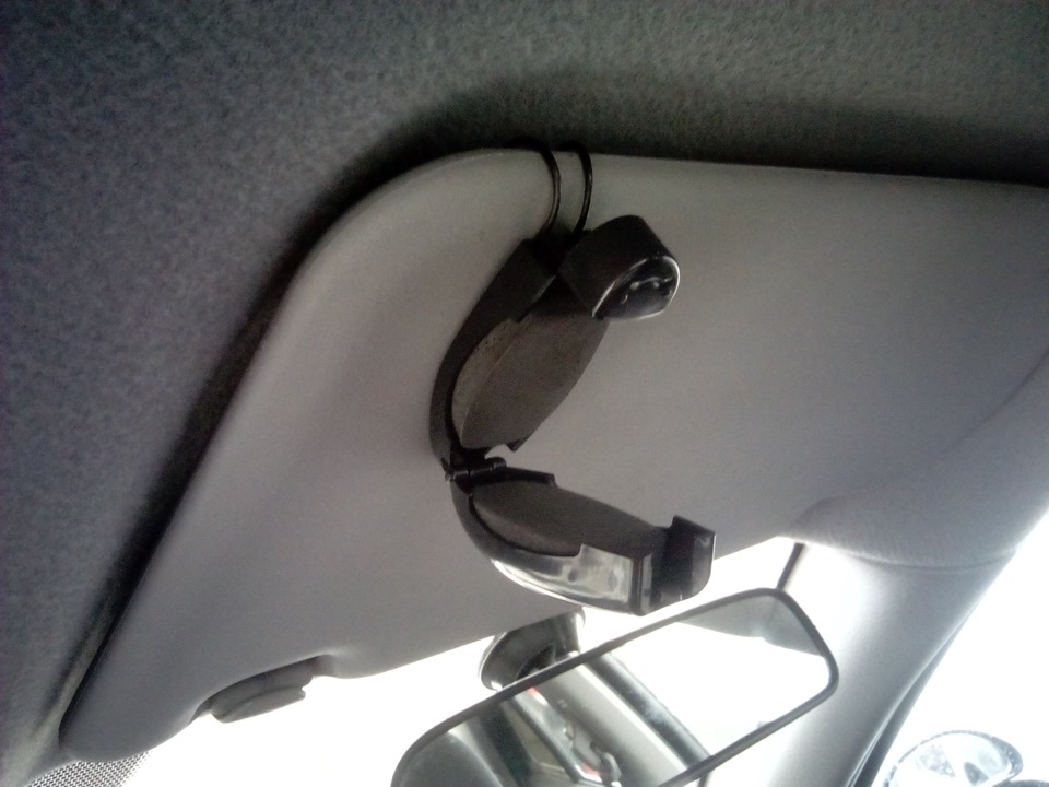 держатель для очков — Nissan Almera II (N16), 1,5 л, 2004 года ...