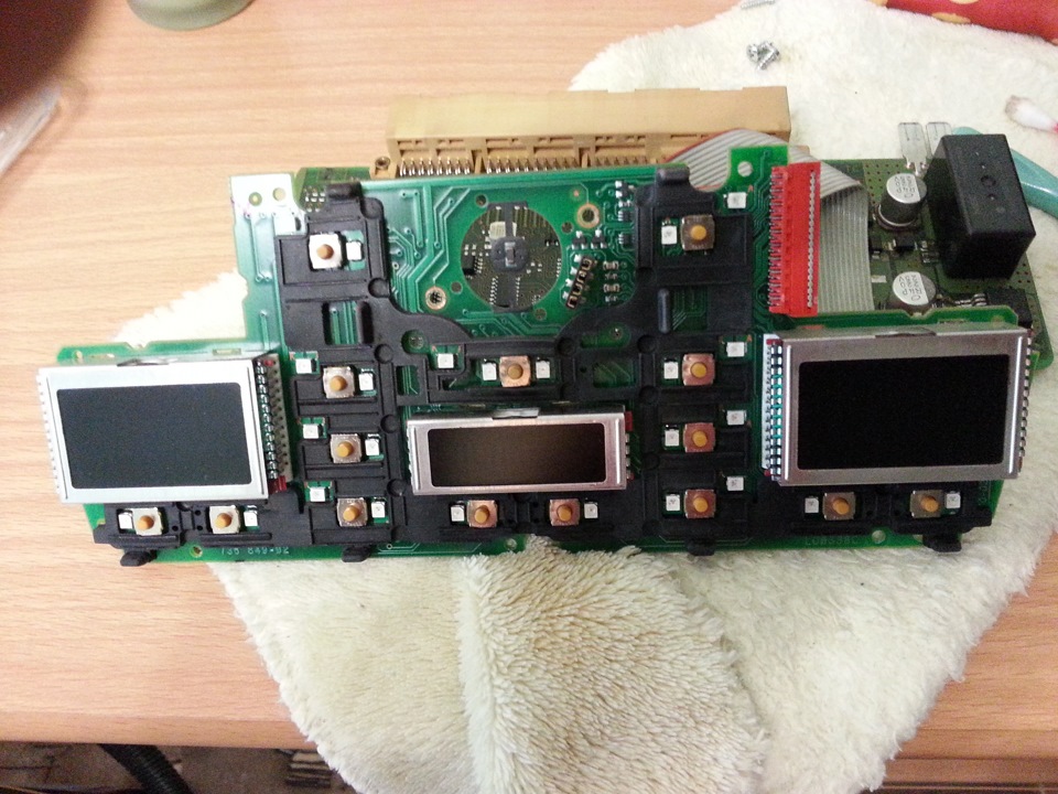 Плата климы, лицевая. — Audi A6 (C5)