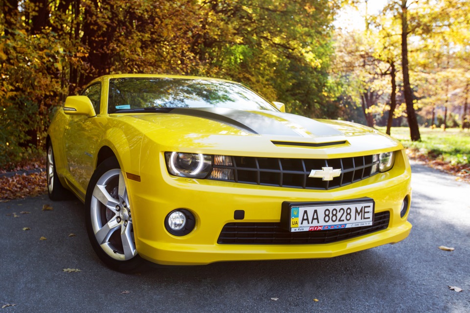 Chevrolet Camaro Р¶РµР»С‚С‹Р№