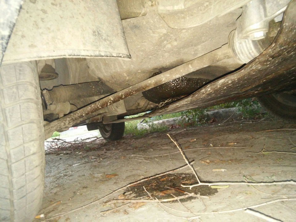 Нужна помощь! Течь тосола. — Lada 2115, 1,5 л, 2004 года | поломка | DRIVE2