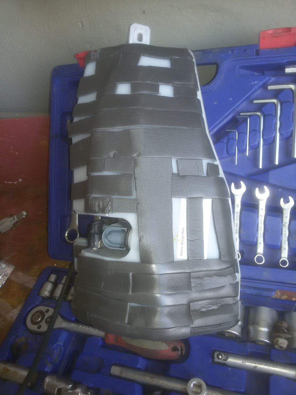 Бачок омывателя или, всё как у всех… — Lada Ларгус, 1,6 л, 2014 года ...