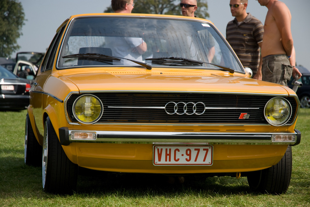 Volkswagen 50. Ауди 50. Audi 50 b1. "Audi" "50" "1975" XS. Ауди 50 1975.