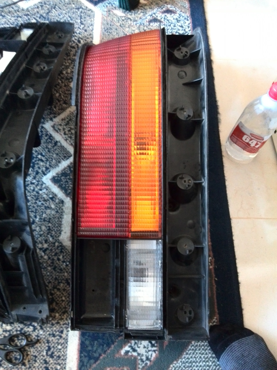 Сперва была задумка сделать другие задние фонари аля мустанг! но так ...