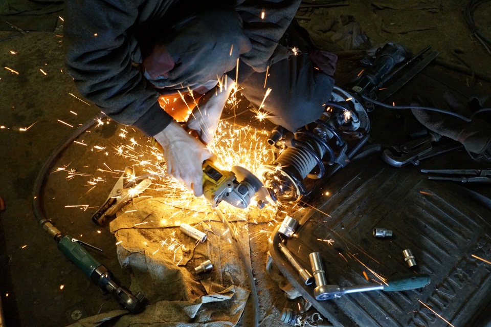 Отрезаем лишнее:) — Honda Fit (2G)