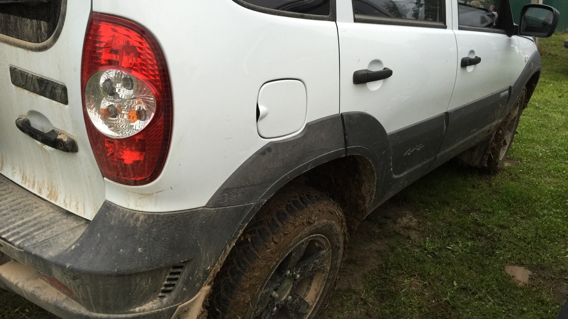 Chevrolet Niva 1.7 бензиновый 2015 | LE на DRIVE2