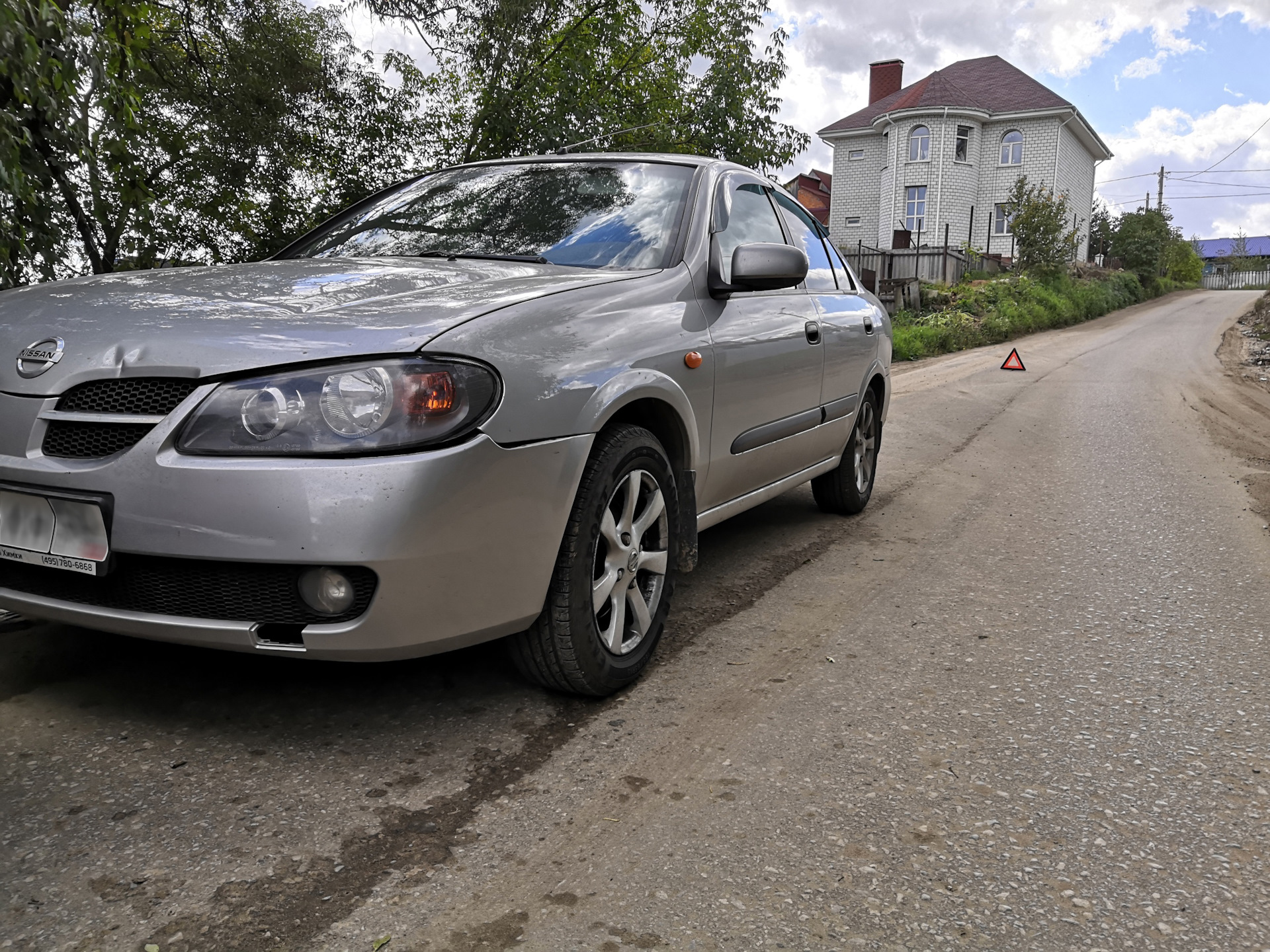 Nissan Almera n16 2005