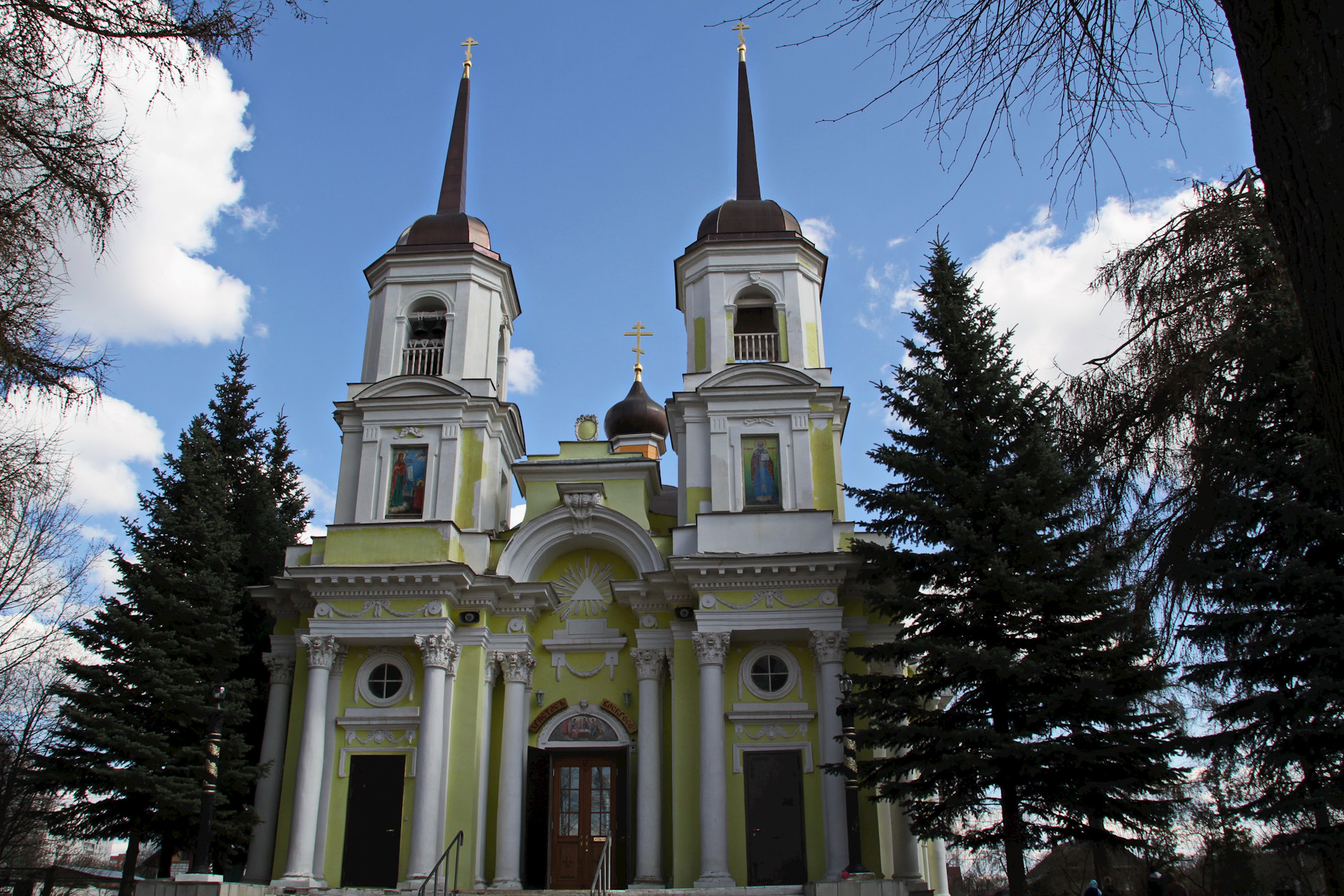 храм в павлино