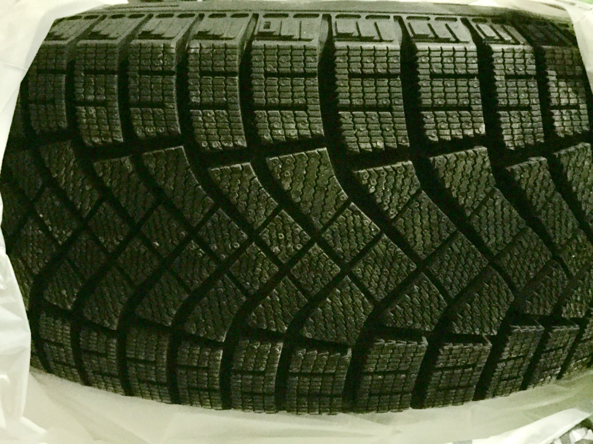 Пирелли липучка отзывы. Pirelli Ice Zero fr 205/55 r16. Липучка Pirelli Ice fr r16. Pirelli Ice Zero Friction 205/55 r16. Pirelli Ice Zero fr 205/55 r16 94t.