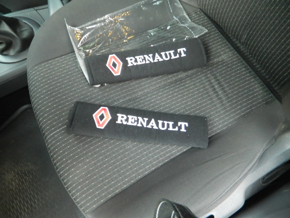 Аксессуары для автомобилей рено. Накладка ремня безопасности Renault Megane 3. Аксессуары для Рено Логан 1. Ремень безопасности Рено Логан. Накладки на ремень безопасности Рено.