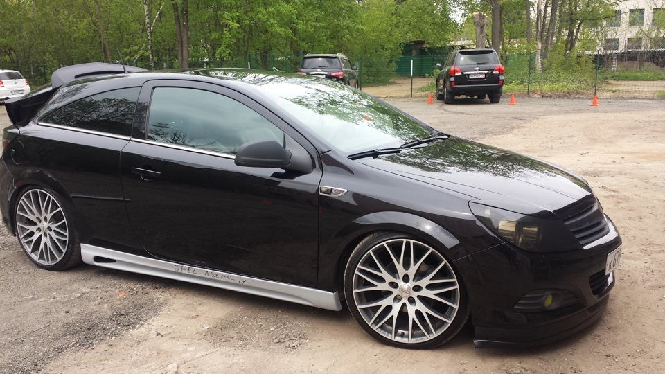 Opel Astra h GTC 2007 колеса