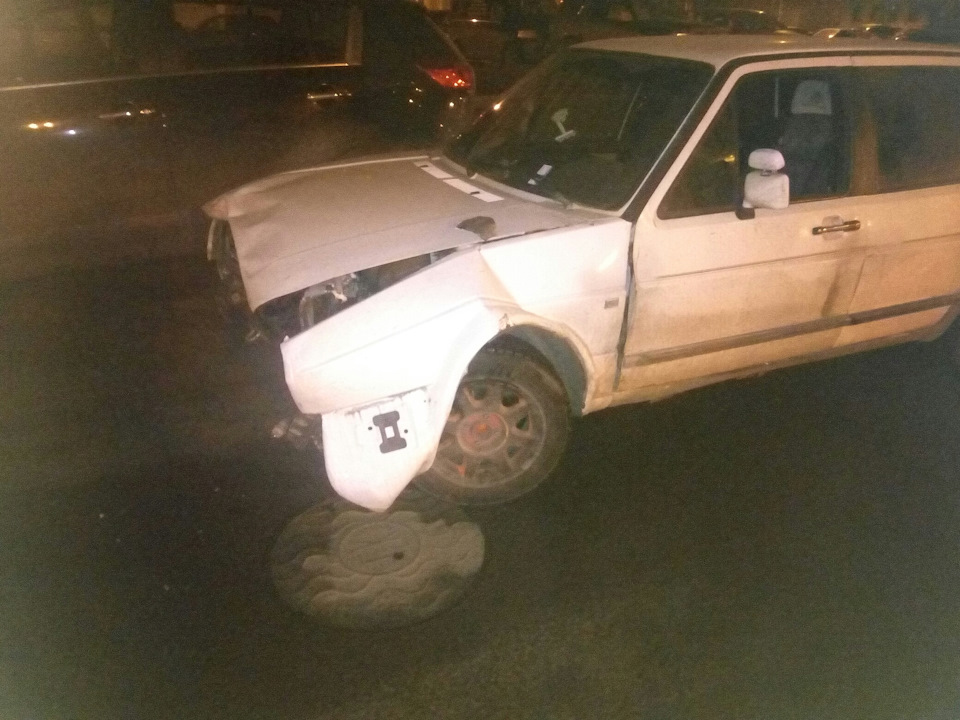 Вот тебе и перекресток — Volkswagen Jetta II, 1,8 л, 1986 года | ДТП ...