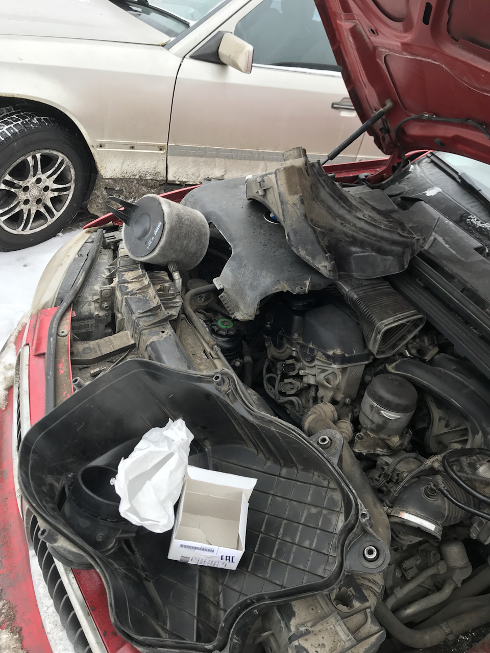 Замена датчика температуры всасываемого воздуха🚗💨🤟 — BMW 1 series (E81 ...