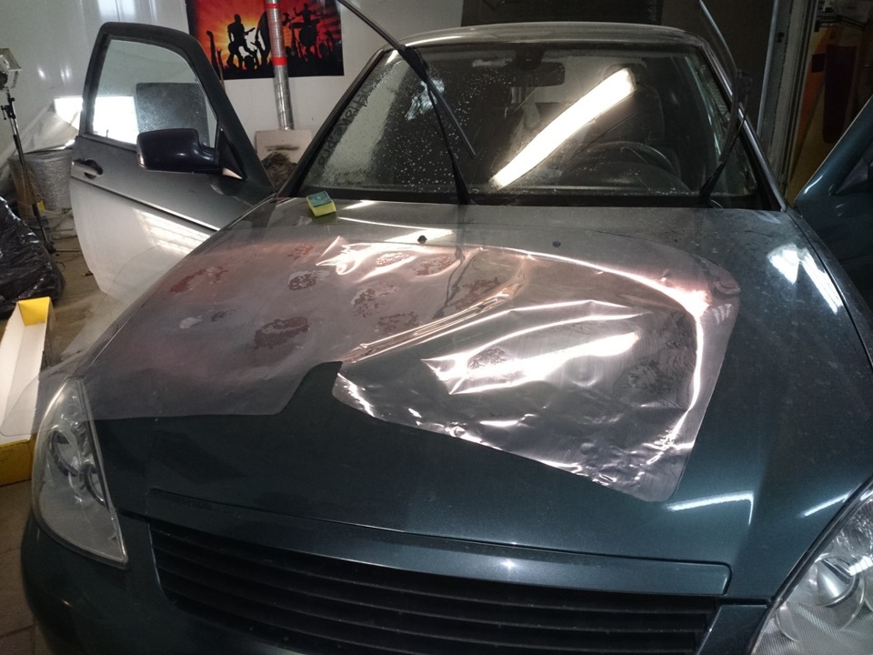 Как мы тонировали лобовое. 90% атермальная. НЕ ФИОЛЕТОВАЯ — Lada Приора ...