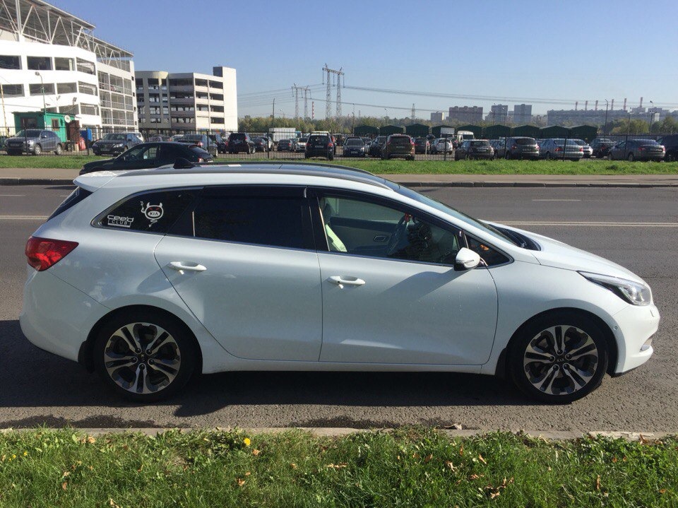 Фото в бортжурнале KIA Ceed SW (2G)