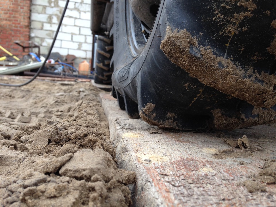 перед давление 0,2 ат. — Lada 4x4 3D