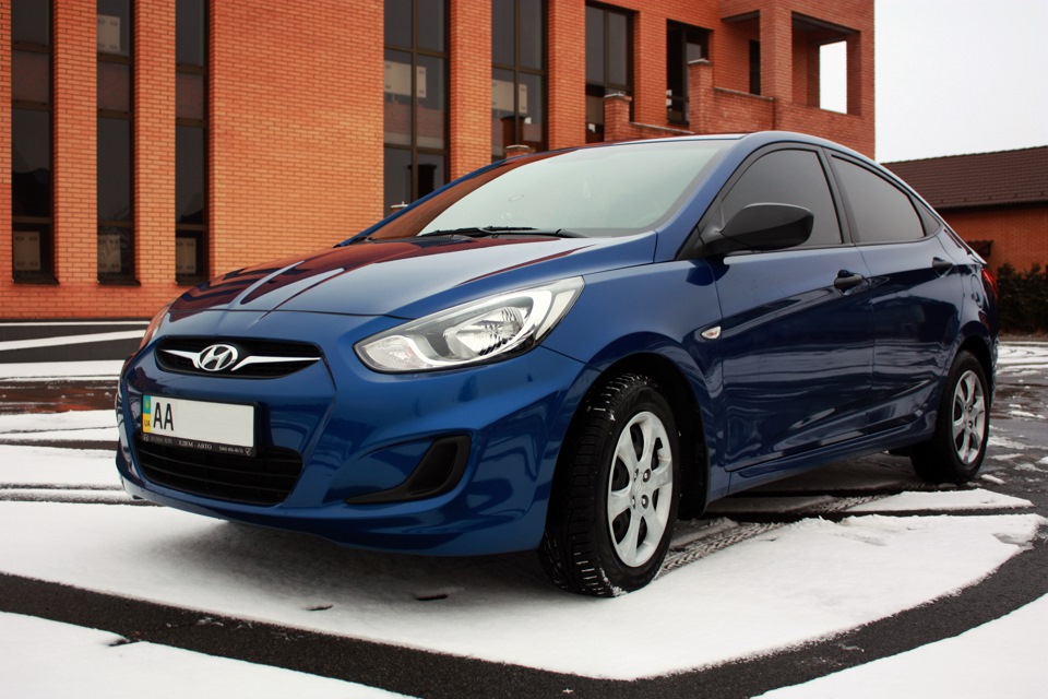 Хендай акцент в тюмени. Хендай акцент 2013. Hyundai Accent 4. Hyundai Accent 1.4. Hyundai Accent 2012 1.4.