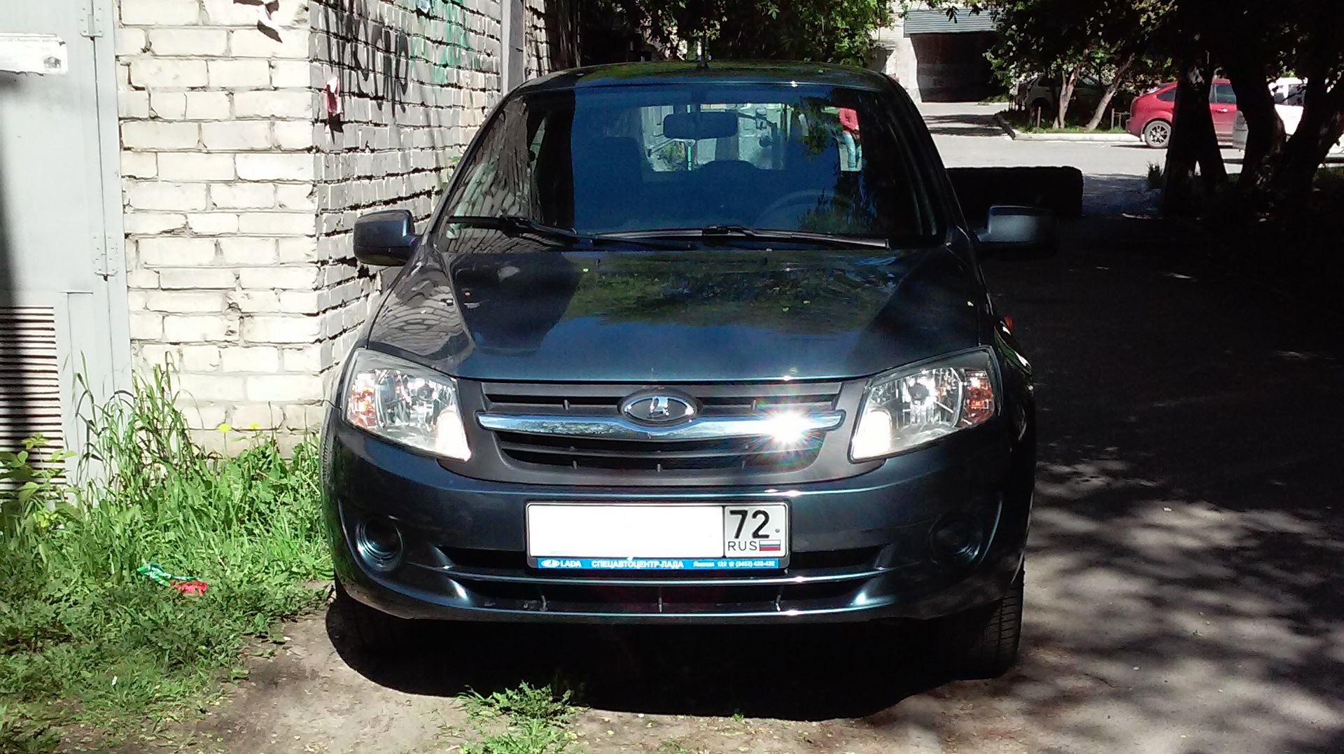 Lada Гранта 1.6 бензиновый 2014 | СЕРО-СИНИЙ на DRIVE2