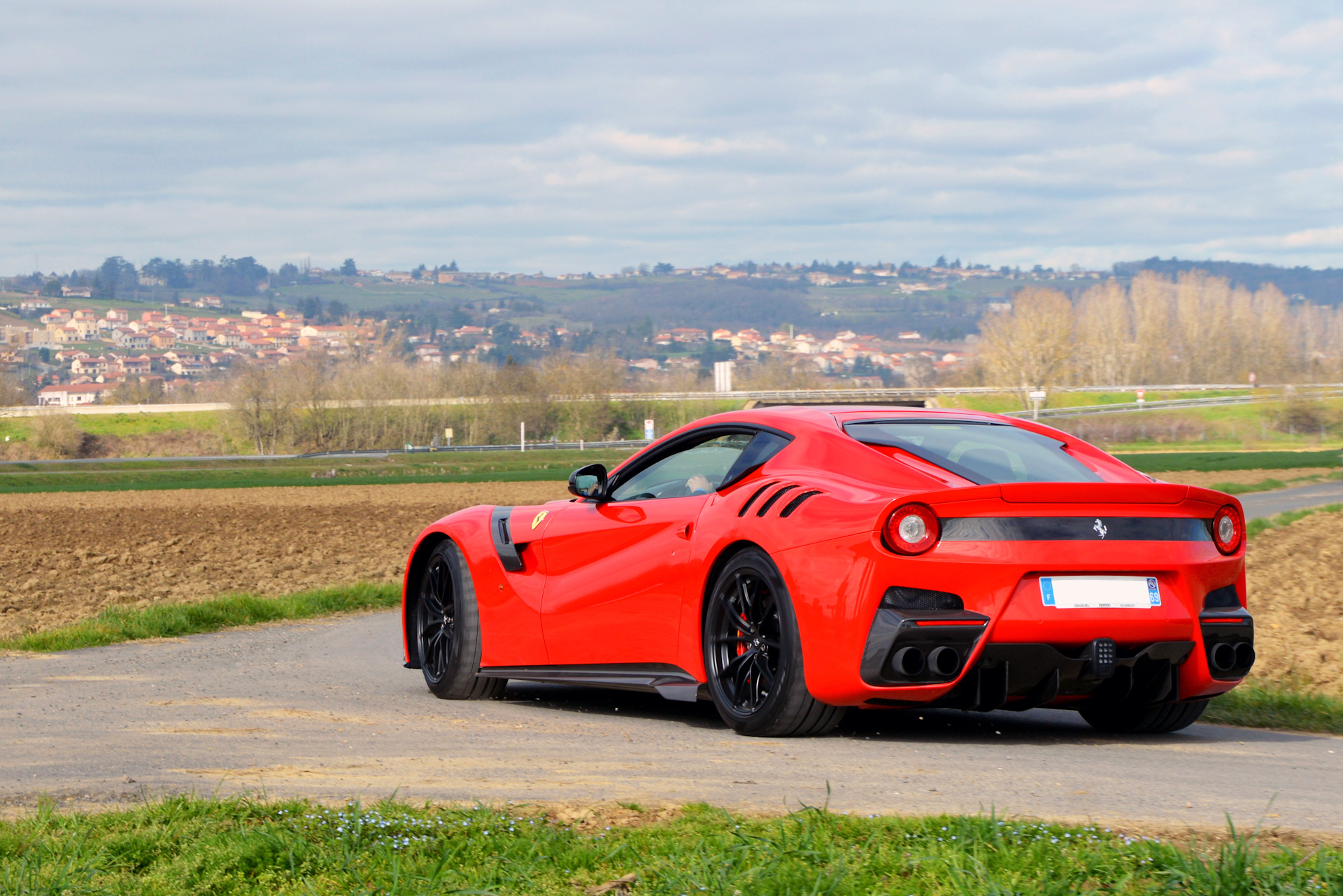 F12 Berlinetta TDF