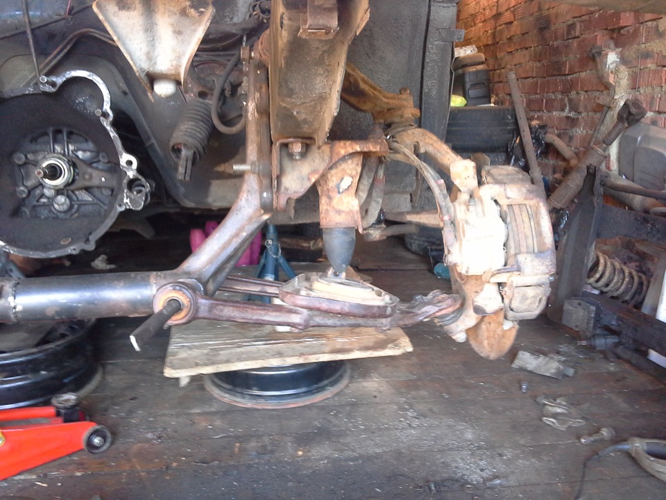 Примерка передней подвески от нивы! — ИЖ 2717, 1,7 л, 2003 года ...