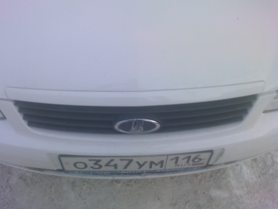 Переднюю саблю в цвет — LADA Приора хэтчбек, 1,6 л., 2011 года ...