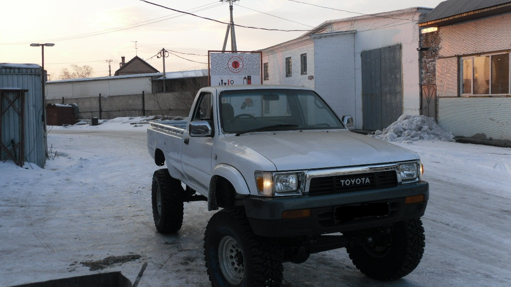 Hilux ln106. Toyota Hilux ln106. Toyota Hilux 106. Тойота Хайлюкс 106 кузов. Toyota Hilux 106 диски.