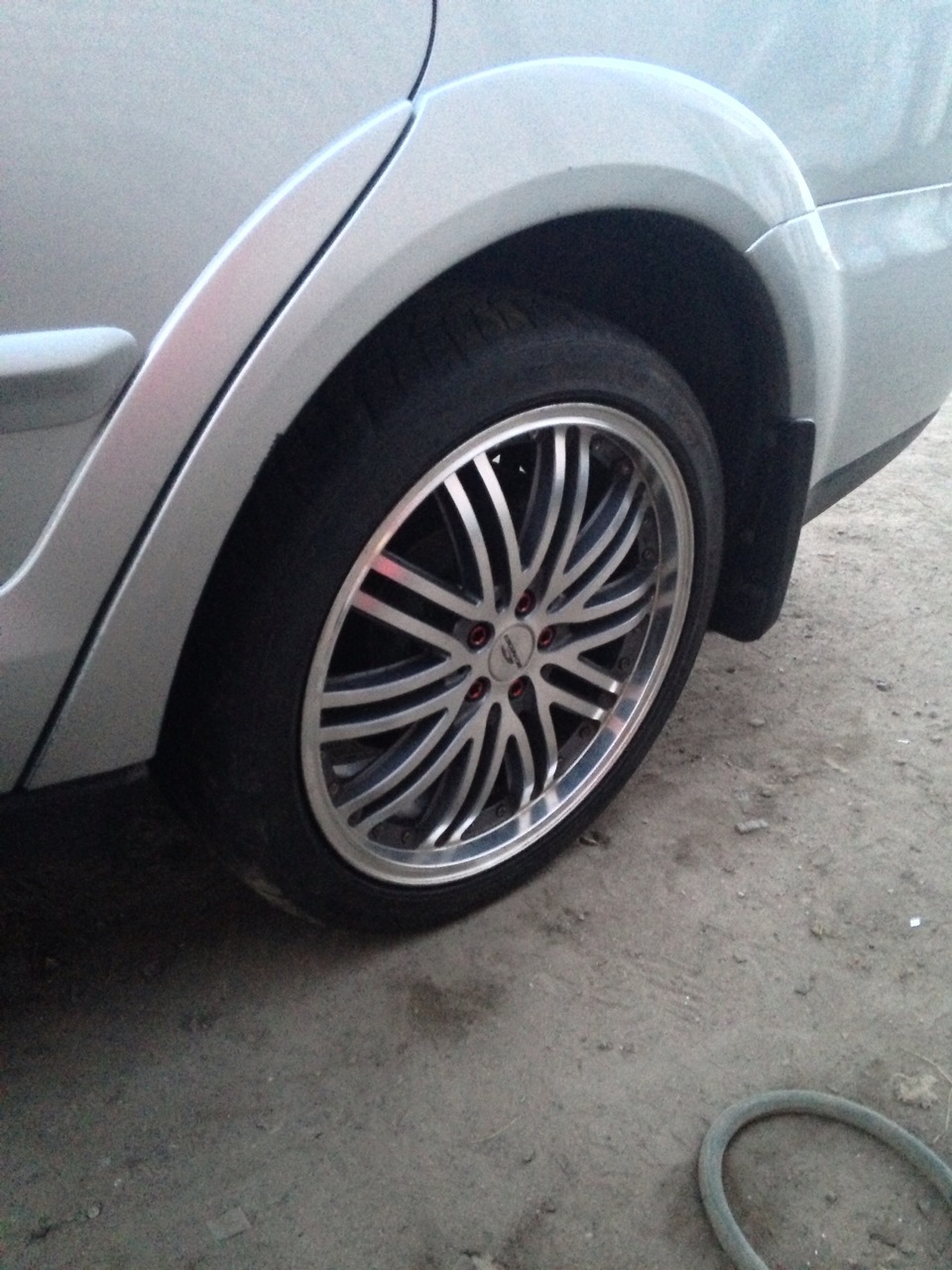 Стильненько и с полочкой. — Subaru Outback (BP), 3 л, 2005 года ...