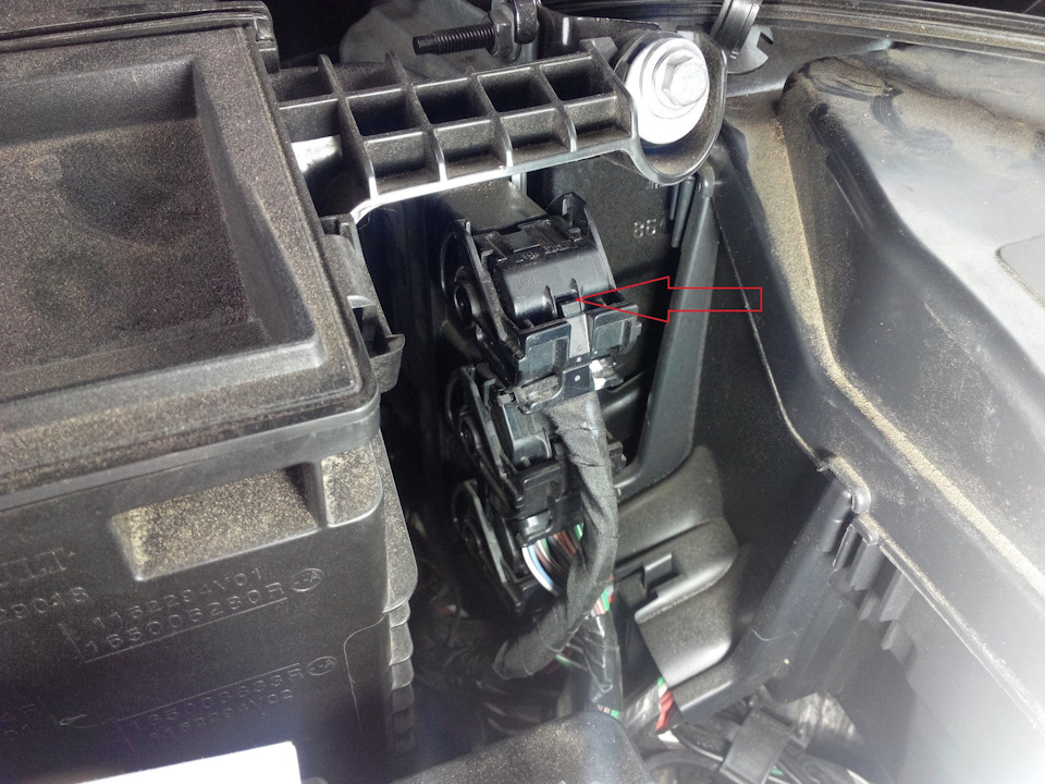 Верхний разъем ЭБУ — Lada XRAY