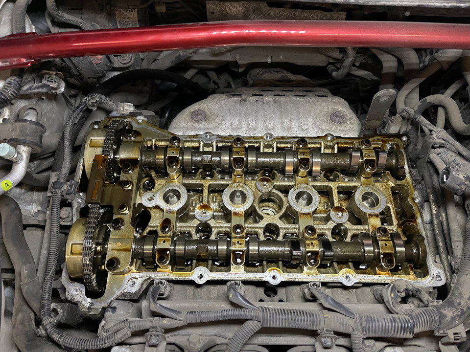 Замена клапанов лансер 10. Маслосъемные колпачки lancer 10 1. Звуки под клапанной крышкой лансер 9. Сальники клапанов лансер 9 1. Замена прокладки клапанной крышки лансер 9 1.