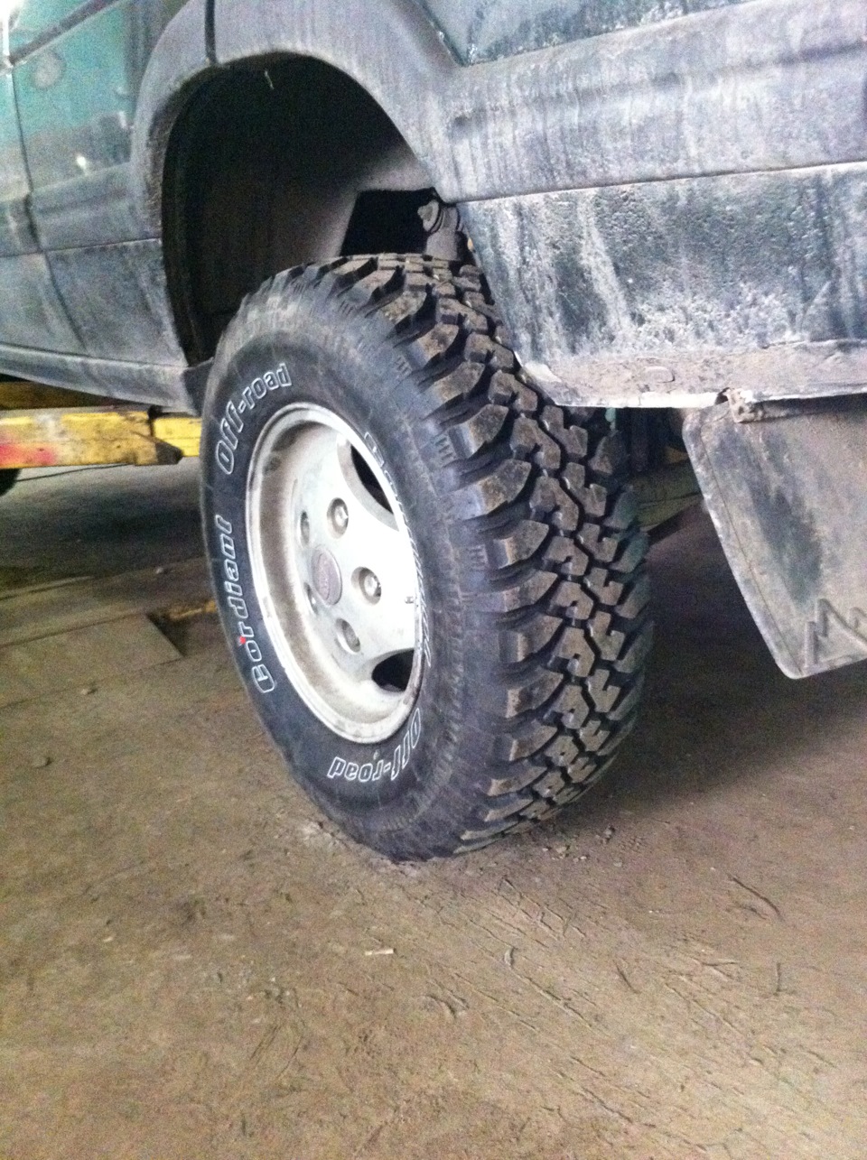 Переобулся в Cordiant Off Road 265/70 R16 — Land Rover Discovery I, 3,9 ...