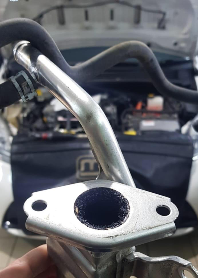 Егр приус 20. Чистка клапана егр приус 20. Клапан егр приус 30. Егр приус. Чистка егр приус 30.