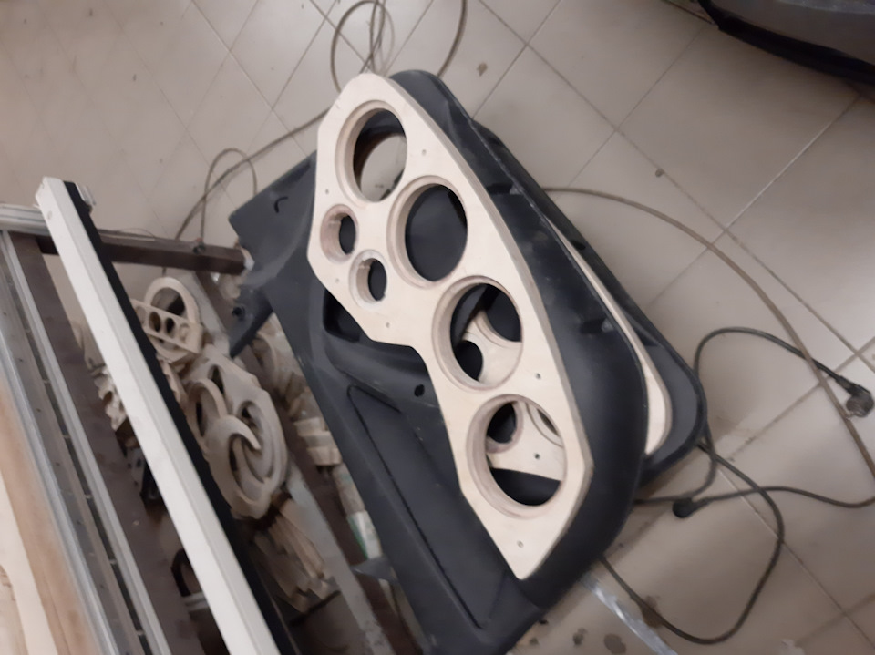 Обшивки под громкий фронт готовы — Lada Гранта, 1,6 л, 2016 года ...