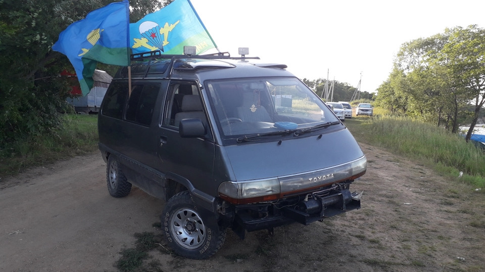 Toyota Town Ace 2.2 турбодизель.На палке