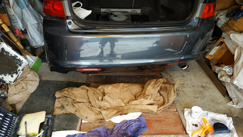 Вот почему потеют задние фонари. И как я мыл стопари (в двух частях ...