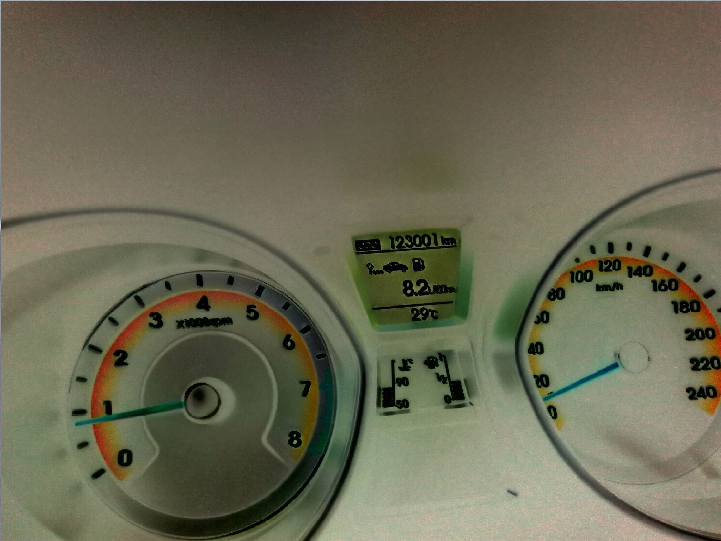 Проверка зазоров клапанов — Hyundai i30, 1.4 л., 2013 года