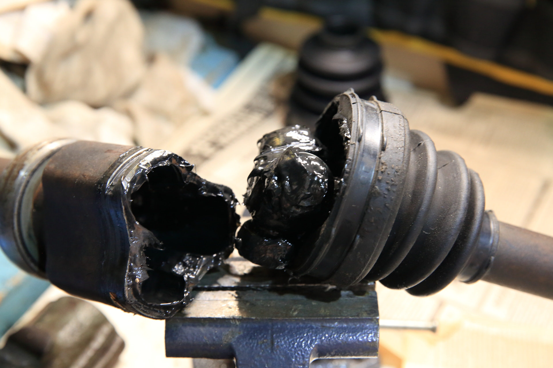 Восстановление правого привода (замена пыльника) — Ford Focus II Wagon ...