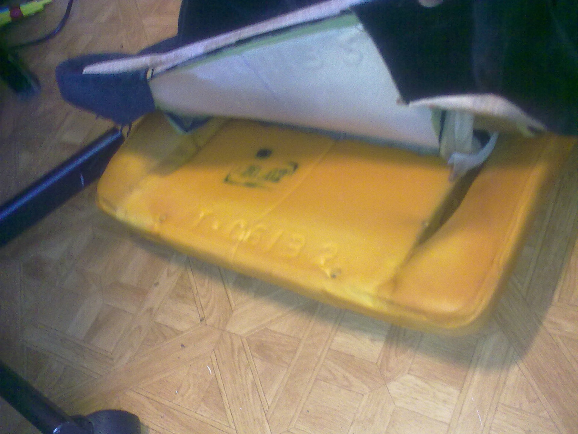 Установка подогрева сидений — Toyota Corolla Levin (AE100/101), 1,6 л ...