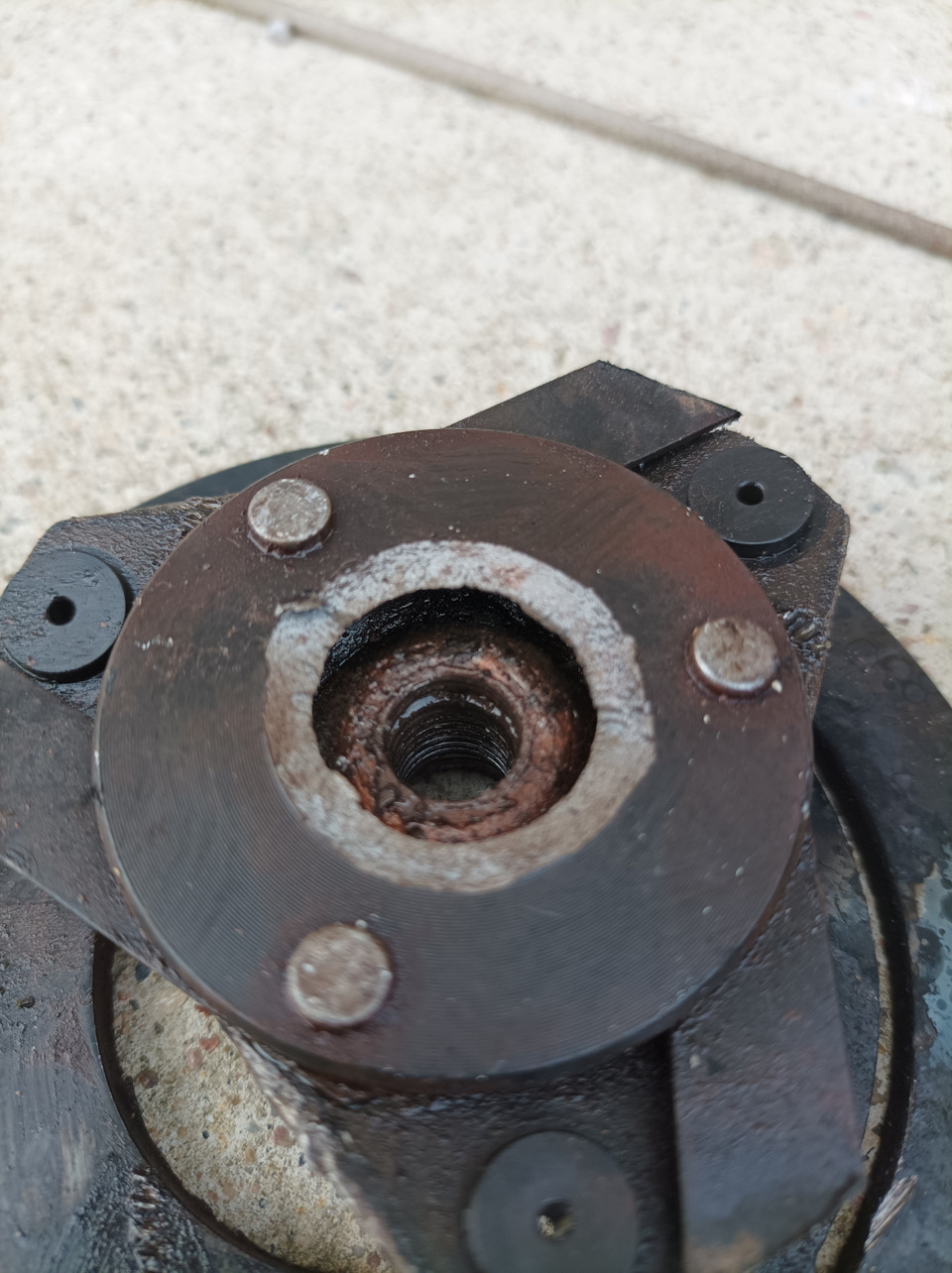 Прижимная пластина кондиционера — Nissan Qashqai (1G), 1,6 л, 2012 года ...