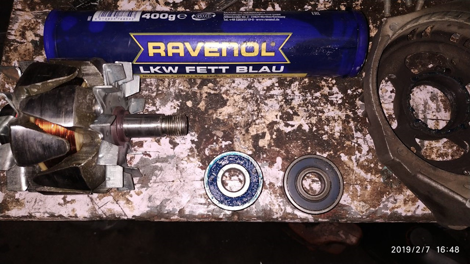 хорошая смазка Равенол. защита от воды — Lada Granta. Запчасти на фото: 2019217