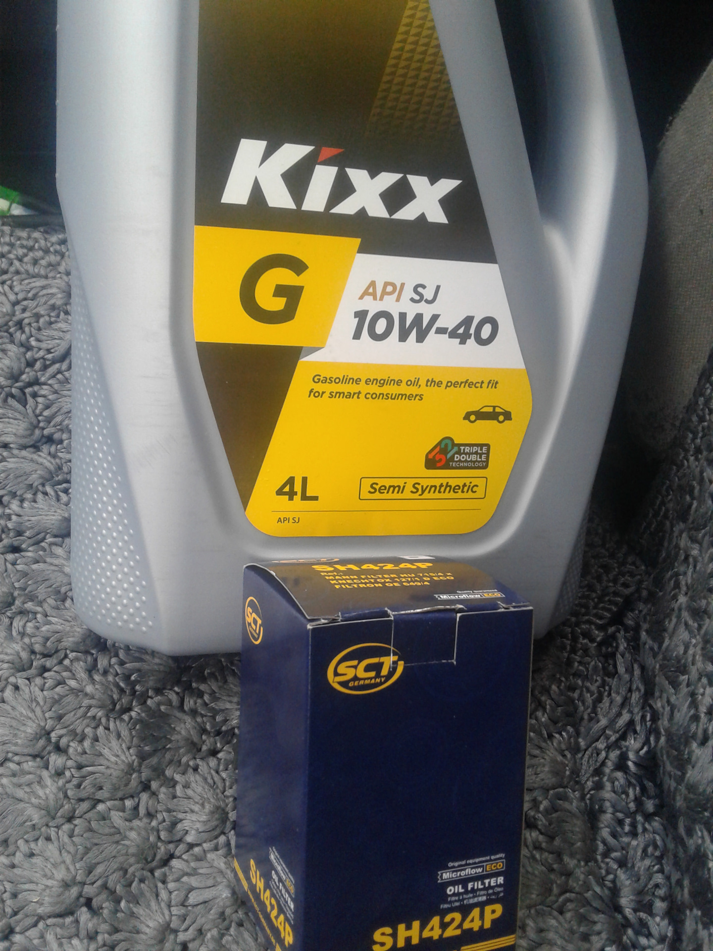 Kixx хорошее масло. Масло Кикс 10w 40. Synthetic Kixx Semi Synthetic 10w-40. Kixx LPG 10w-40. Масло моторное RUXX 10w 40 Ultra.